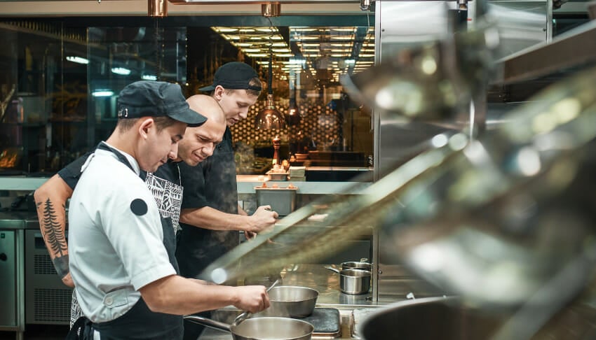 5 Reasons for Employing Apprentices in Your Kitchen